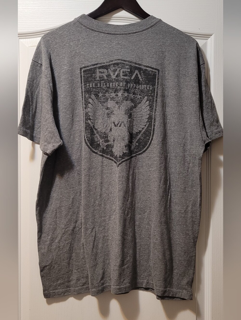 Men's RVCA Tee - Picture 3 of 4